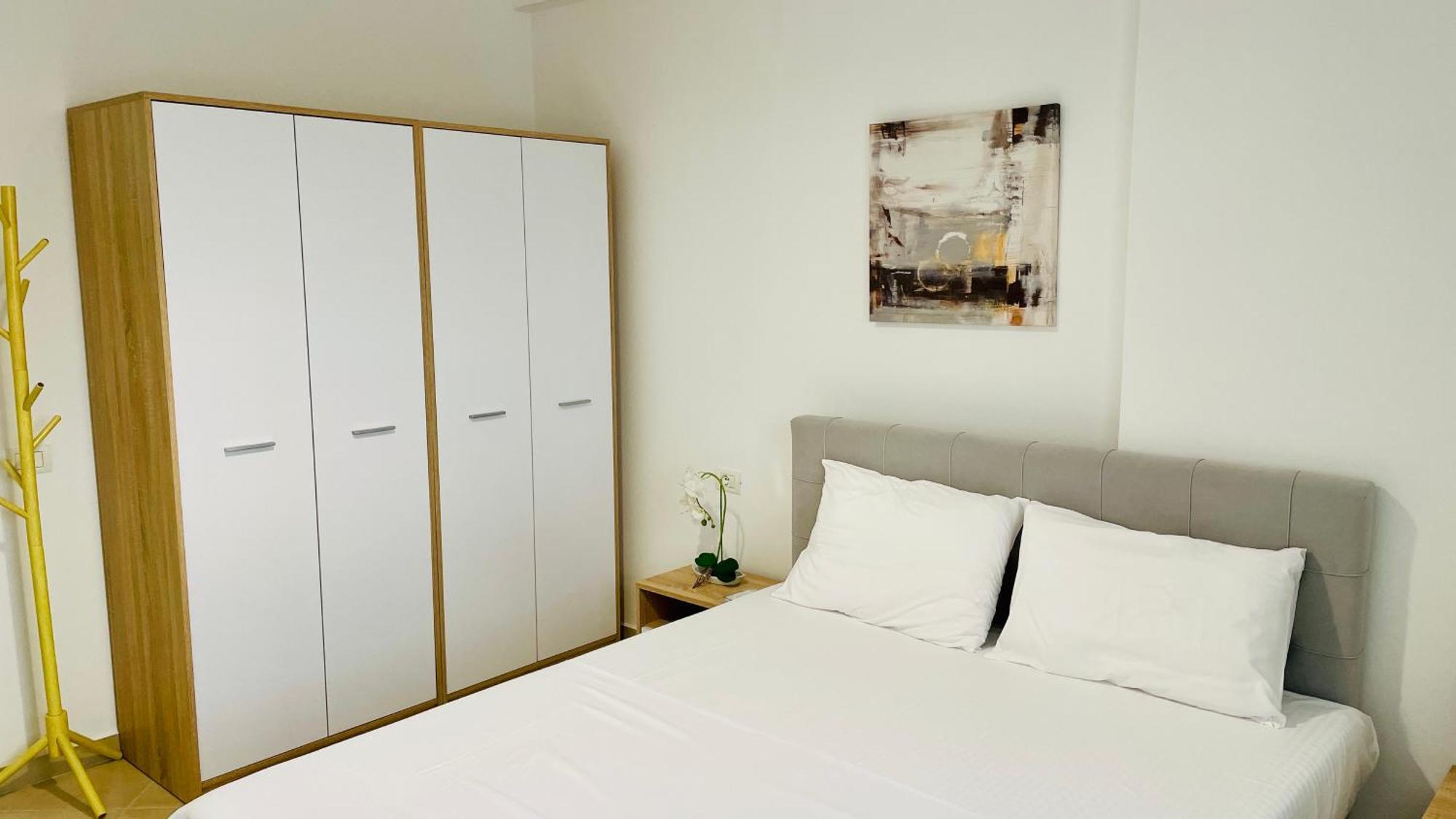 Divjaka Apartments 3 - City Center Bagian luar foto
